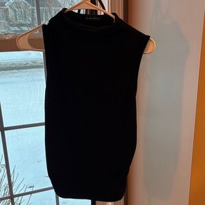 Black Sleeveless Top